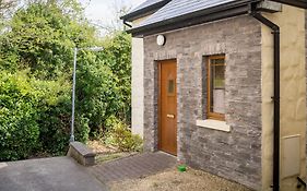 17 Canons Lane Villa Clifden Exterior photo