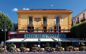 Palazzo Jannuzzi Relais Hotel Sorrento Exterior photo