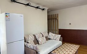 Fully Furnished 2 Room Apartment Opposite To The Ub Department Store Ulaanbaatar Exterior photo