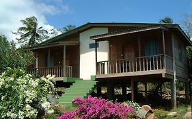 Big Sky Lodge Crochu Exterior photo