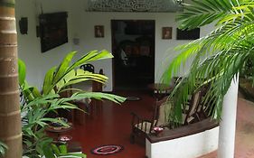 Traditional Kandyan House Apartment Room photo