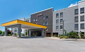 Comfort Inn & Suites York Exterior photo