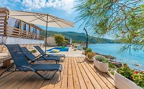 Bungalows With Pool Dream Of Kornati Mali Pasman Room photo