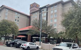 La Quinta By Wyndham San Antonio Airport Hotel Exterior photo