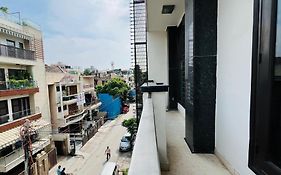 Olive Service Apartments - Greater Kailash New Delhi Exterior photo