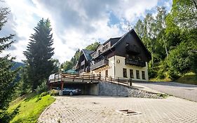 Svycarska Bouda Hotel Spindleruv Mlyn Exterior photo