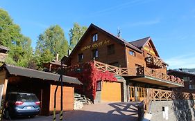 Happy House Apartments Spindleruv Mlyn Exterior photo