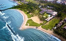 Pegasus Reef - A Beach Resort In Colombo Wattala Exterior photo