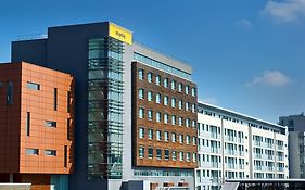 Staycity Aparthotels London Heathrow Hillingdon Exterior photo