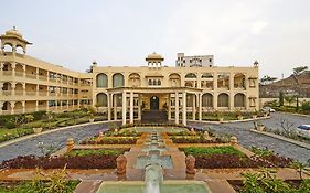 Club Mahindra Udaipur Hotel Exterior photo