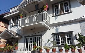 Gloria Homestay Kochi Exterior photo