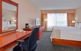 Holiday Inn Montreal Midtown Room photo