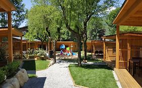 Camping Els Roures Hotel Camprodon Exterior photo