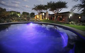 Liedjiesbos Urban Olive Farm Bed & Breakfast Bloemfontein Exterior photo