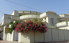 Royal Castle Hotel Rahim Yar Khan Exterior photo