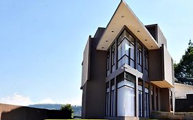 Kingsford Residences Nuwara Eliya Exterior photo