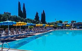 Camping Serenella Hotel Bardolino Exterior photo