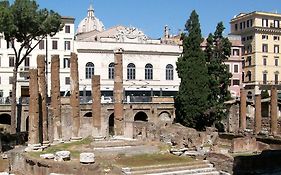 Relais Teatro Argentina Bed & Breakfast Rome Exterior photo