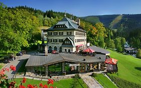 Hotel Praha Spindleruv Mlyn Exterior photo