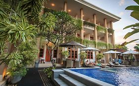 Pondok Anyar Hotel Kuta  Exterior photo