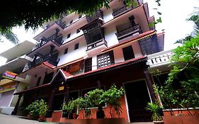 Kovalam Beach Hotel Exterior photo