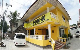 U Feel Fun House Hotel Dumaguete City Exterior photo