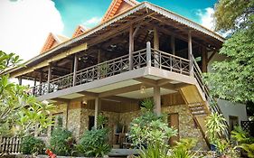 Khmer Hands Hotel Kep Exterior photo