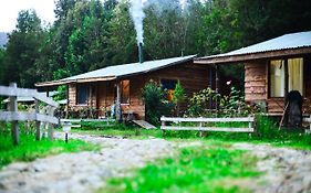 Entre Esteros Hornopiren Guest House Exterior photo