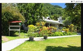 Beau Vallon Bungalows Exterior photo