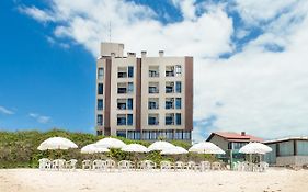 Palm Beach Apart Hotel Florianopolis Exterior photo