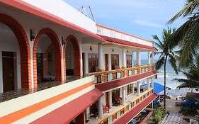 Hotel Sea View Palace - The Beach Hotel Kovalam Exterior photo