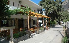 Pachnes Bed And Breakfast Agia Roumeli Exterior photo