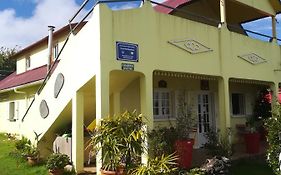 Chambres Et Table D'Hote Les Hortensias La Plaine des Cafres Exterior photo