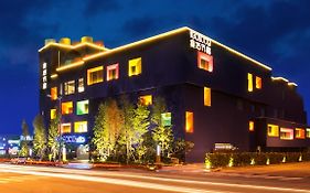 Icolour Villa Motel Taichung Exterior photo