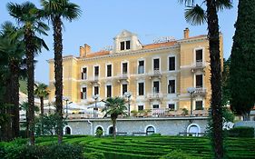 Hotel Opatija Exterior photo