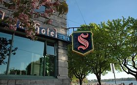 The Sylvia Hotel Vancouver Exterior photo