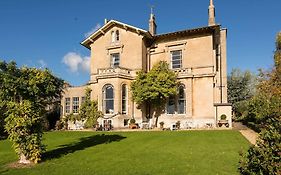 Apsley House Bed & Breakfast Bath Exterior photo