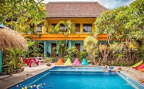 Captain Goose Hostel Kuta  Exterior photo