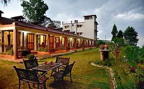 Xomotel Ranikhet Heights Exterior photo