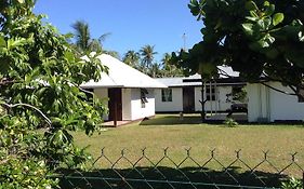 Chez Taia Et Vero Bed & Breakfast Tiputa Exterior photo