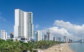 Vinpearl Beachfront Nha Trang Hotel Exterior photo