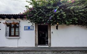 Casa Encantada By Porta Hotels Antigua Exterior photo