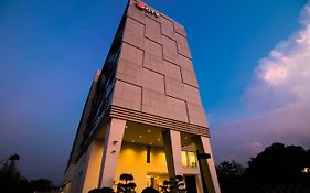 Gtv Hotel Cikarang Exterior photo