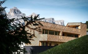 Hotel Pradat Corvara In Badia Exterior photo