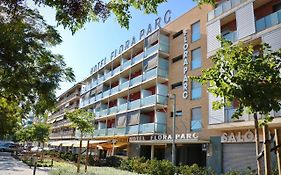 Hotel Flora Parc Castelldefels Exterior photo