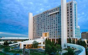 Renaissance Schaumburg Convention Center Hotel Exterior photo