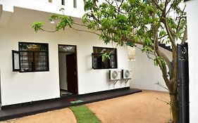 Hikkaduwa Beach House Villa Exterior photo