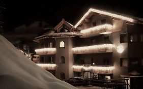 Chalet Madlein Hotel Ischgl Exterior photo