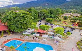 Jarabacoa River Club & Resort Exterior photo