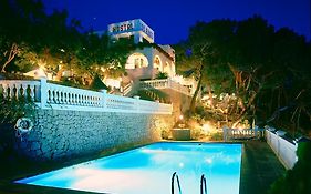 Hostal Los Pinos Bed & Breakfast Cala San Vicente  Exterior photo